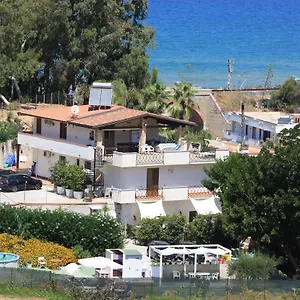 Apartment Villa Laila